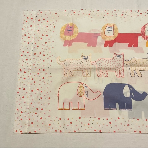 Vintage 1982 J P Stevens Utica Animals Zoo Pillowcase Lot of 2 - Picture 9 of 16